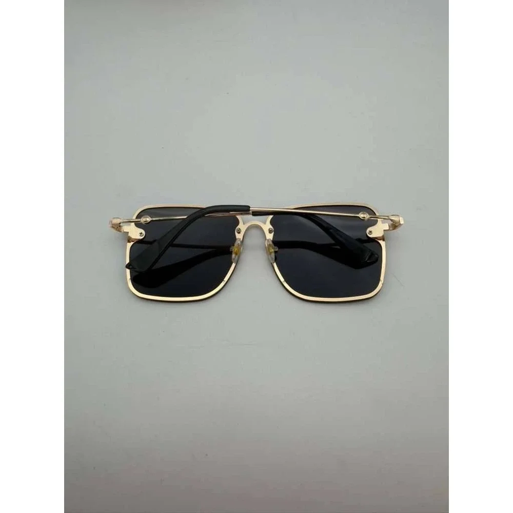 Oversized‎ Bee Detail Mirrored Sunglasses – Silver/Black - NWT